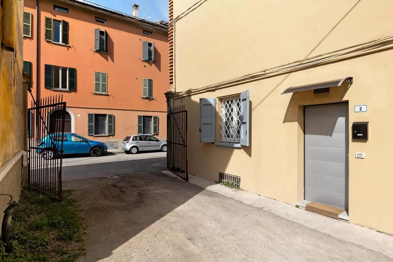Modern Studio In Borgo Panigale By Wonderful Italy location